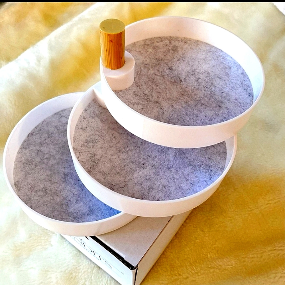 The 2Bandits 3-tiered Catch-all Tray